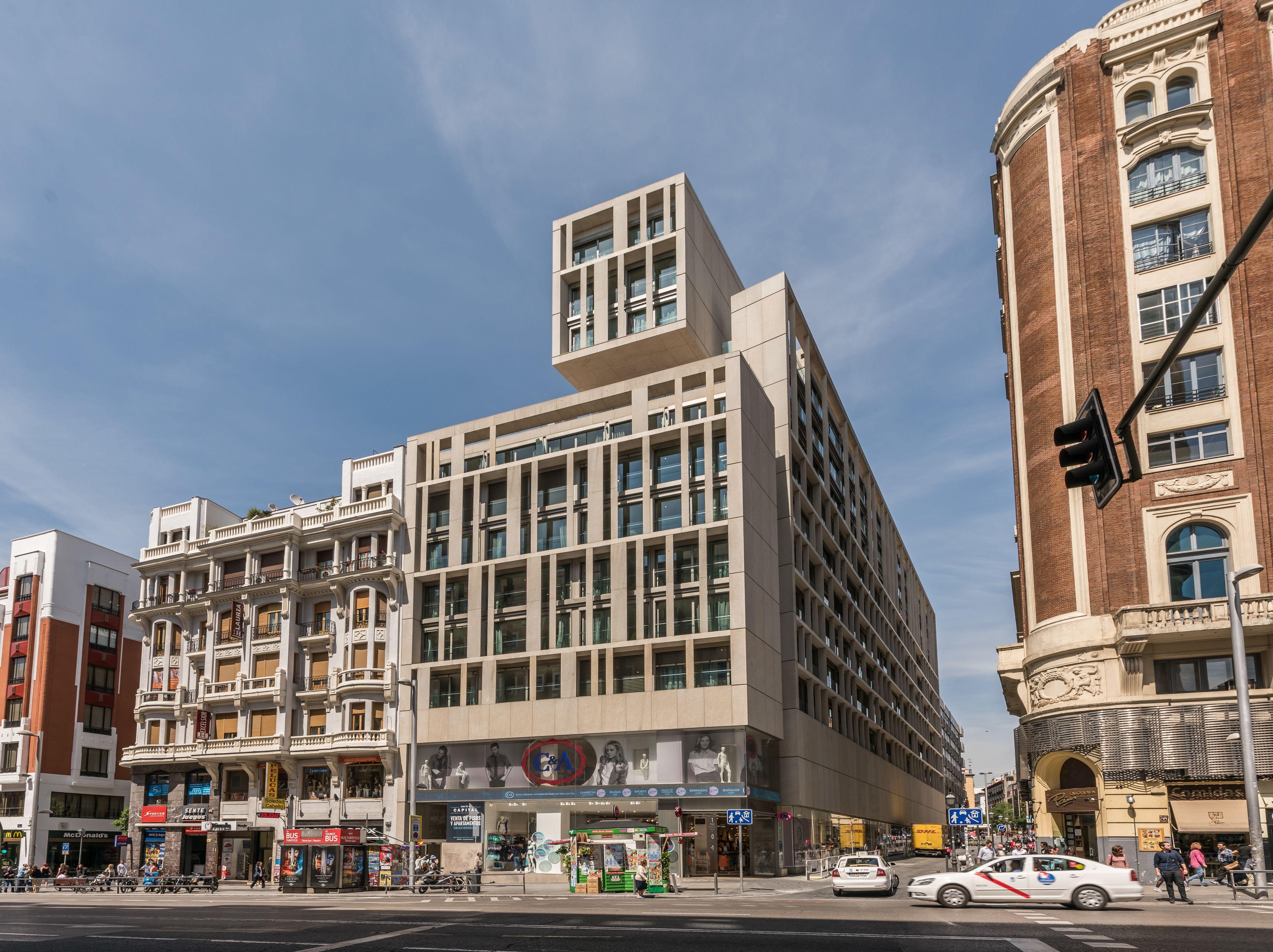 Smartrental Collection Centric II, Madrid